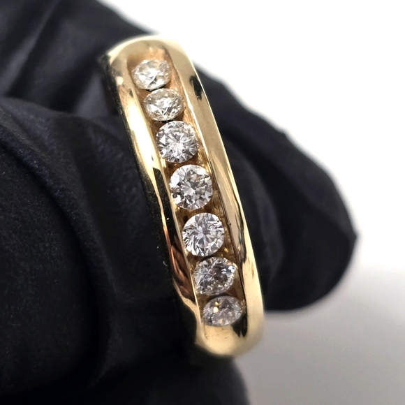 Watch Video / 14K Gold Channel Diamond Ring - Picture 11 of 16
